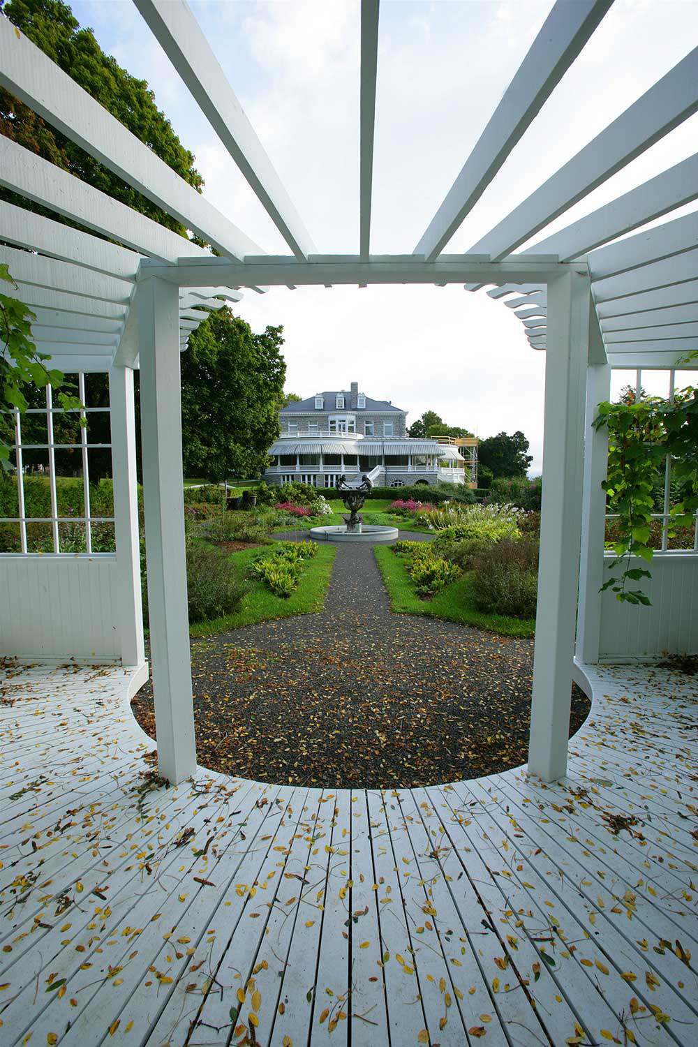 La Place Fulford vue des jardins Olmsted. Photo : George Fischer