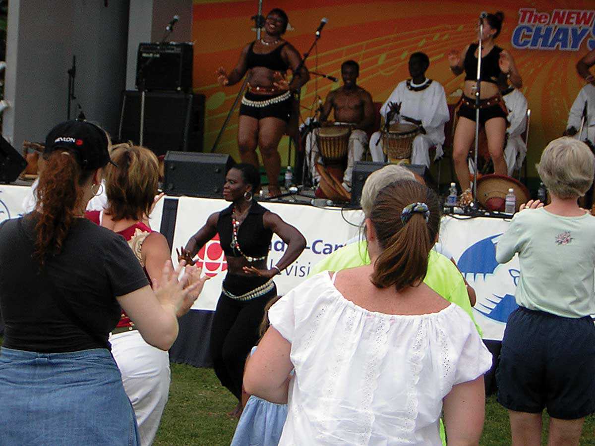Troupe de danse africaine au festival franco-ontarien du Centre-Sud (Photo : Emanuel da Silva)