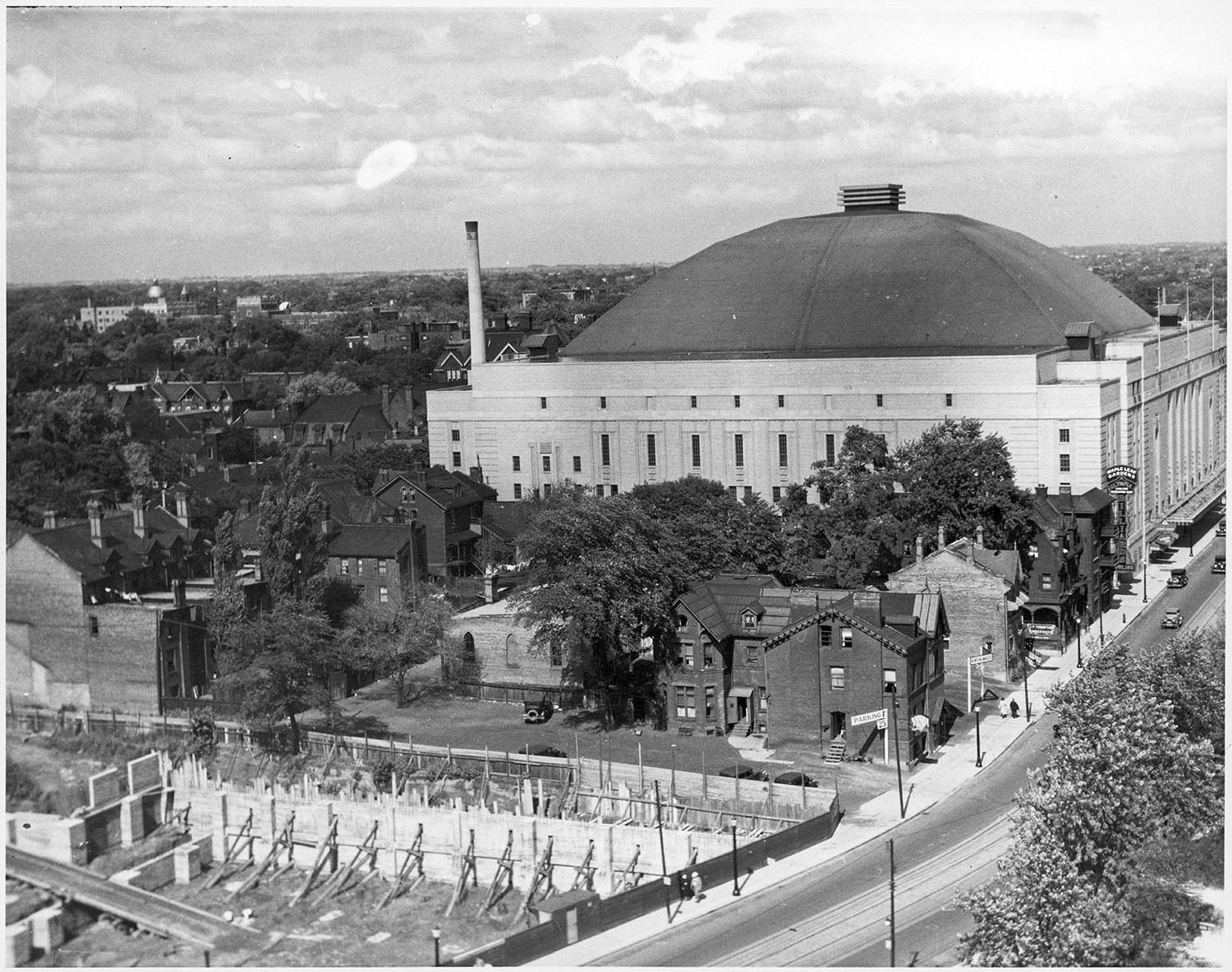 Spectateurs au « Maple Leaf Gardens », dans les années 1940. Photo avec l’aimable autorisation des archives de la ville de Toronto.