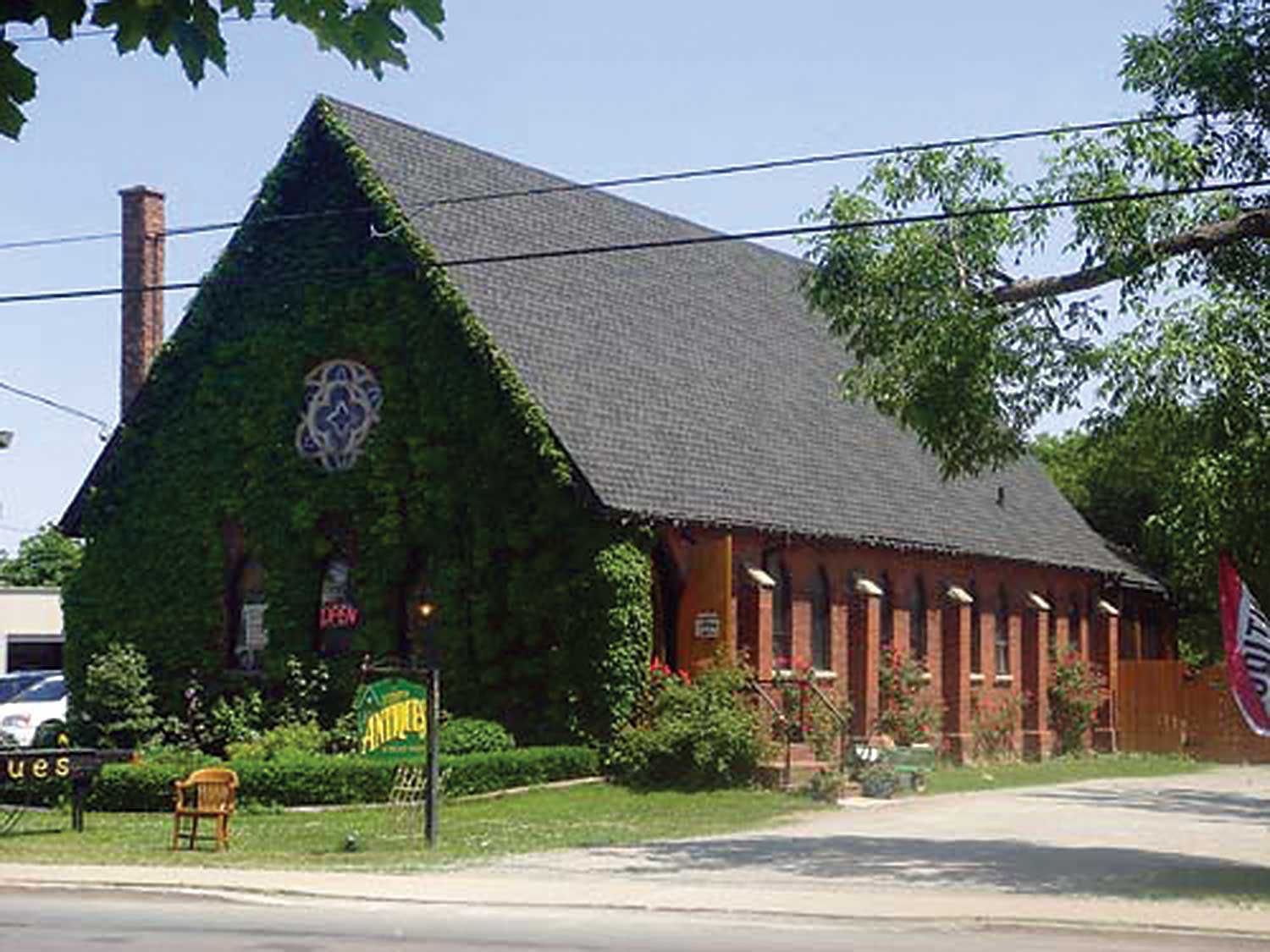 À Niagara-on-the-Lake, Europa Antiques était autrefois l’église anglicane St. John