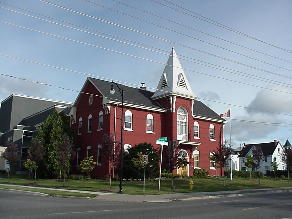 Le Magnus Theatre, 2002 (Photo : Archives de la ville de Thunder Bay)