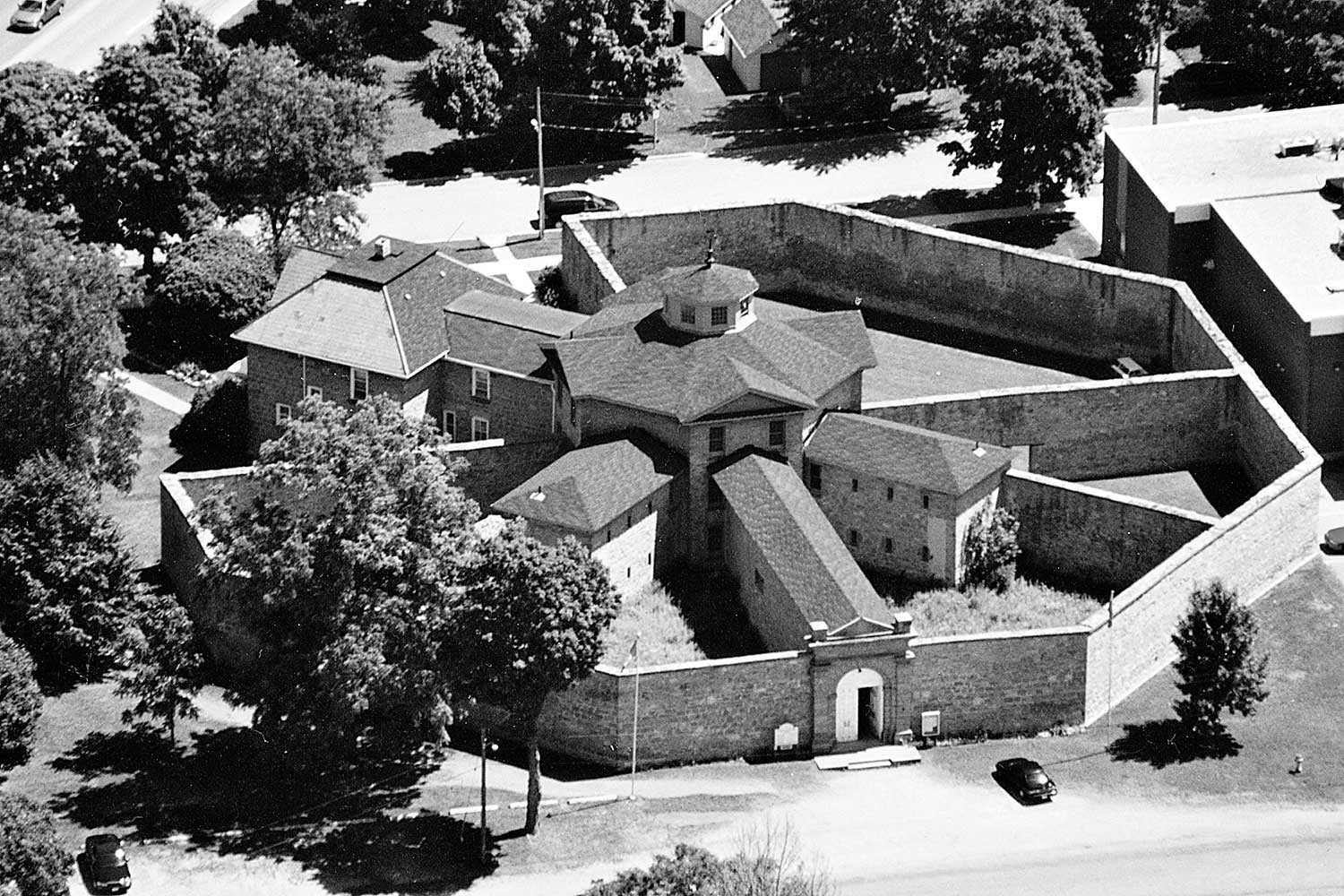 La prison du comté (Huron Historic Gaol, 1839-1842) est classée lieu historique national