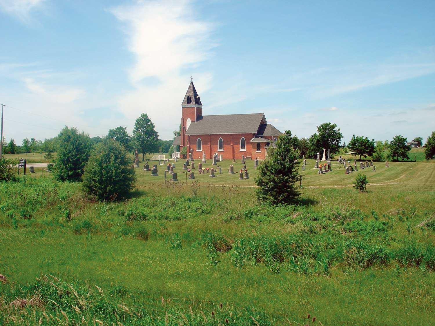 Un point de repère dans le comté de Haldimand : St. Anne’s Roman Catholic Church, son cimetière et le paysage rural environnant